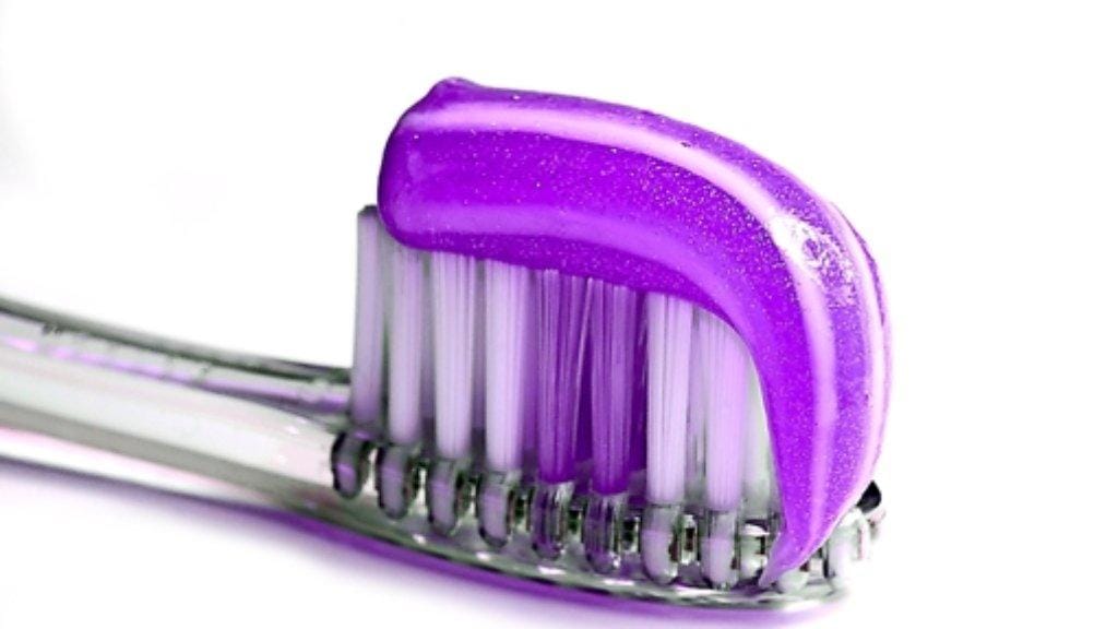 Purple Toothpaste: Does It Really Whiten Teeth? A Dentist Explains the Science
